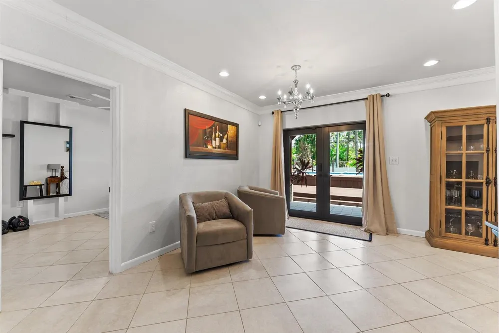 728 NE 9TH AVENUE Boynton Beach, FL 33435