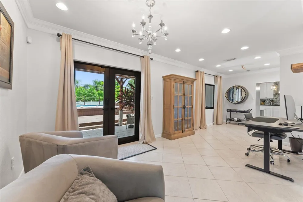 728 NE 9TH AVENUE Boynton Beach, FL 33435