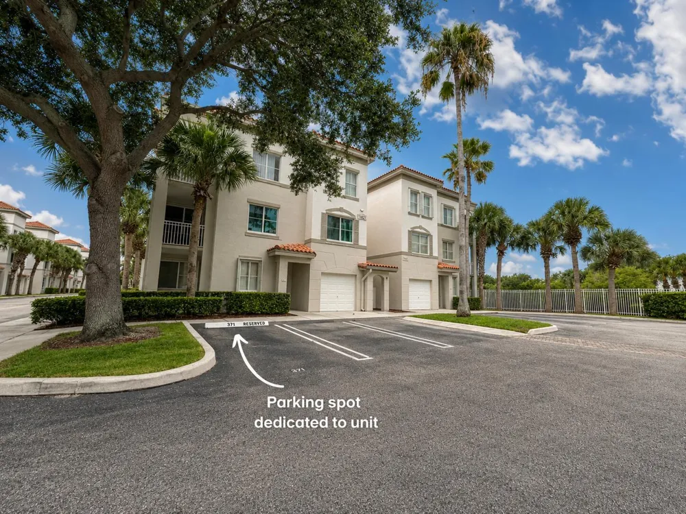 11023 Legacy Lane #301 Palm Beach Gardens, FL 33410