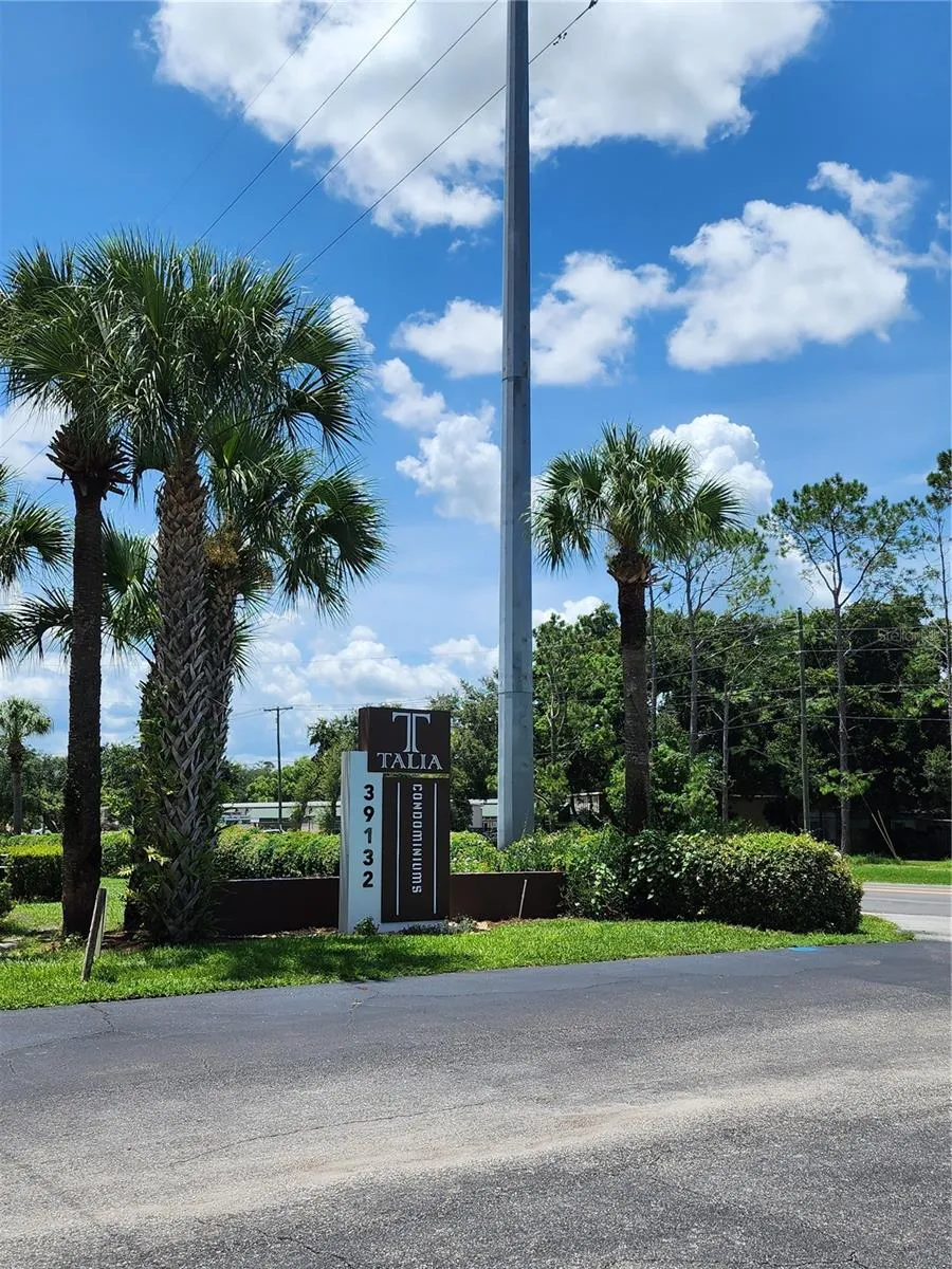 39132 COUNTY ROAD 54 #2152 Zephyrhills, FL 33542