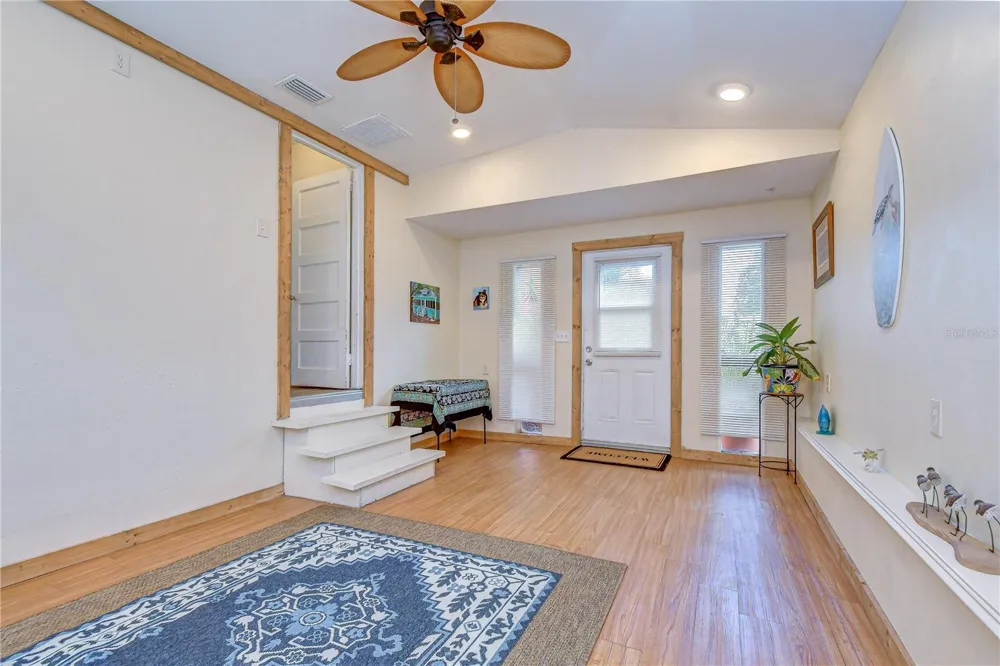 5509 15TH AVENUE S Gulfport, FL 33707