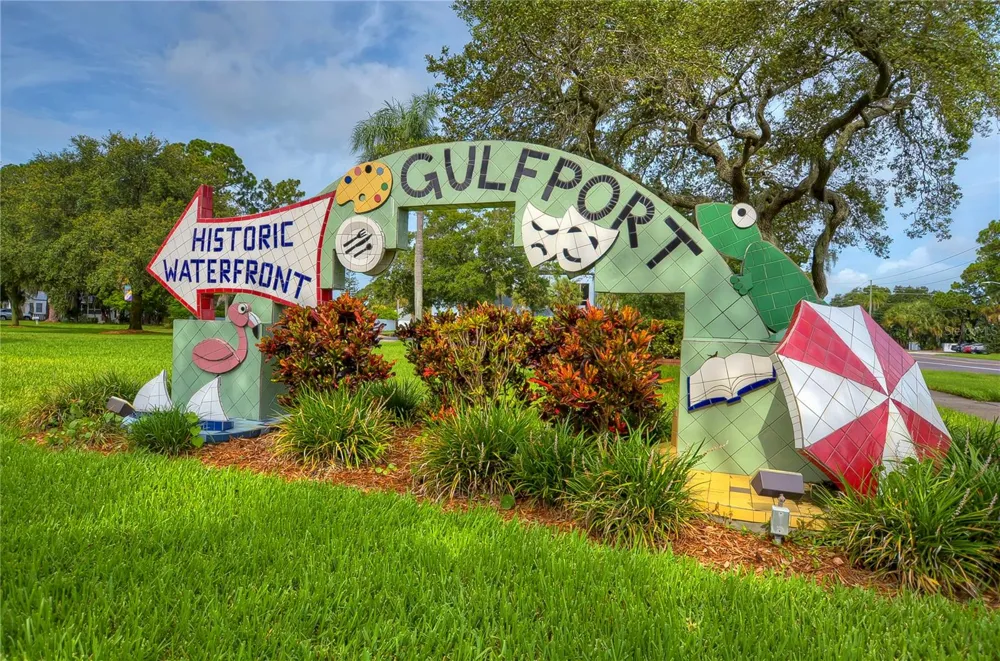 5509 15TH AVENUE S Gulfport, FL 33707