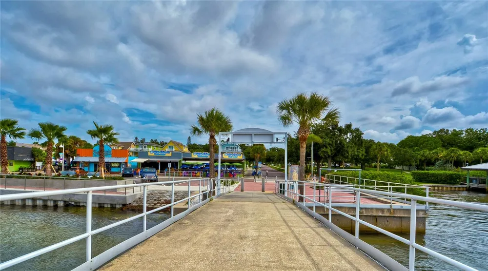5509 15TH AVENUE S Gulfport, FL 33707