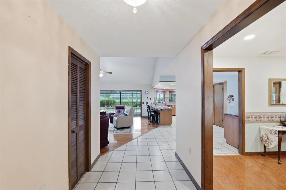 411 SUMMIT CHASE DRIVE Valrico, FL 33594