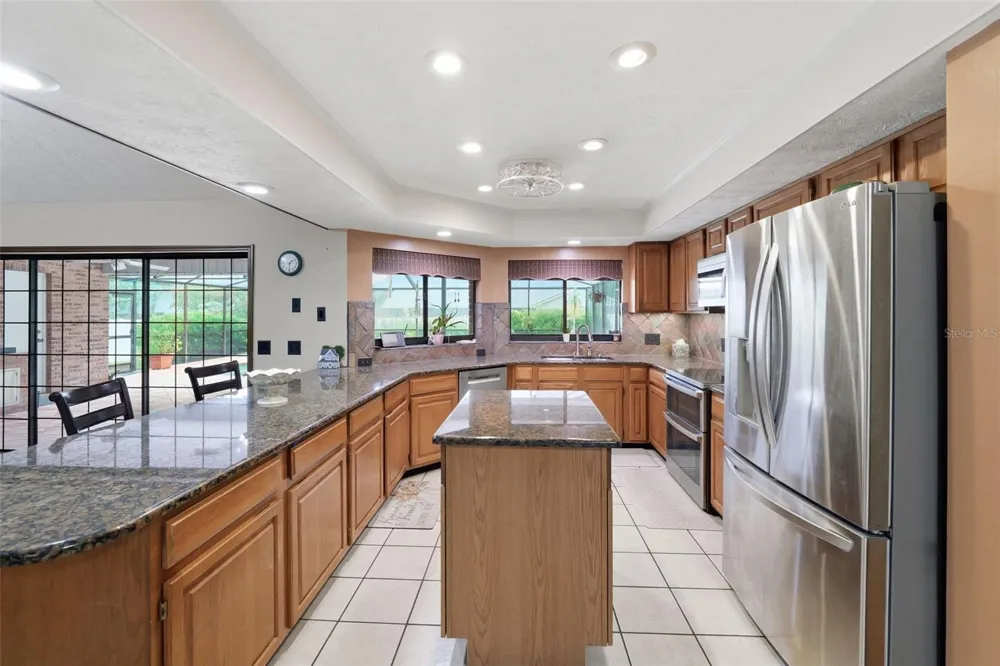 411 SUMMIT CHASE DRIVE Valrico, FL 33594