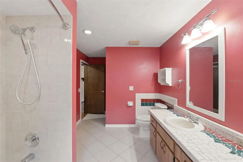 411 SUMMIT CHASE DRIVE Valrico, FL 33594