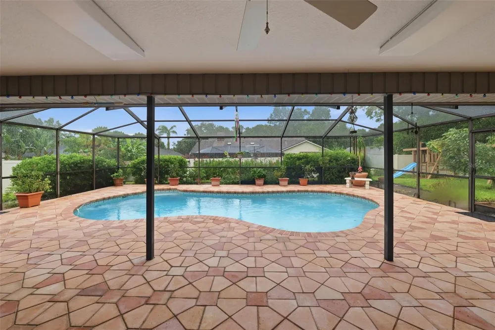 411 SUMMIT CHASE DRIVE Valrico, FL 33594