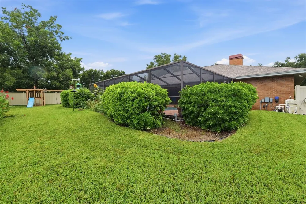 411 SUMMIT CHASE DRIVE Valrico, FL 33594
