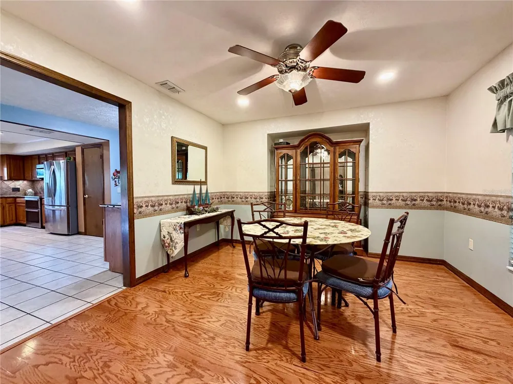 411 SUMMIT CHASE DRIVE Valrico, FL 33594