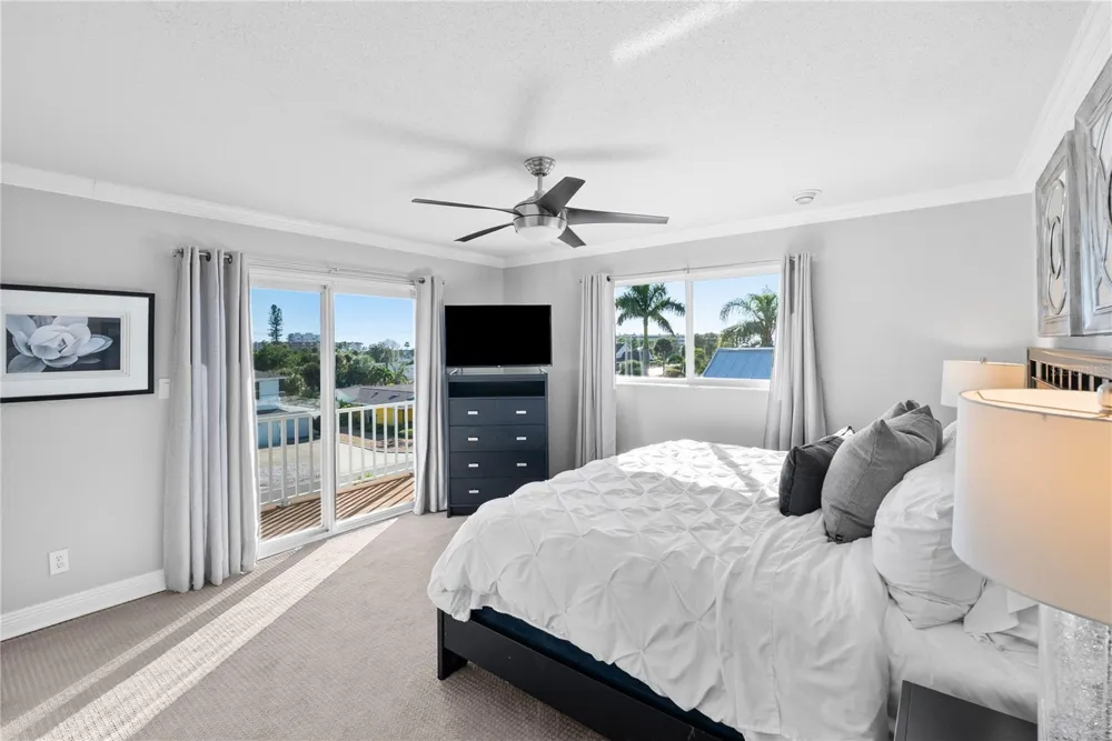 255 46TH AVENUE St Pete Beach, FL 33706