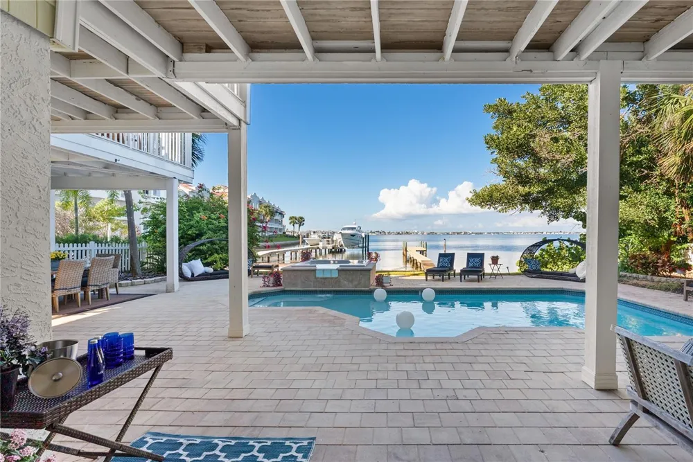 255 46TH AVENUE St Pete Beach, FL 33706