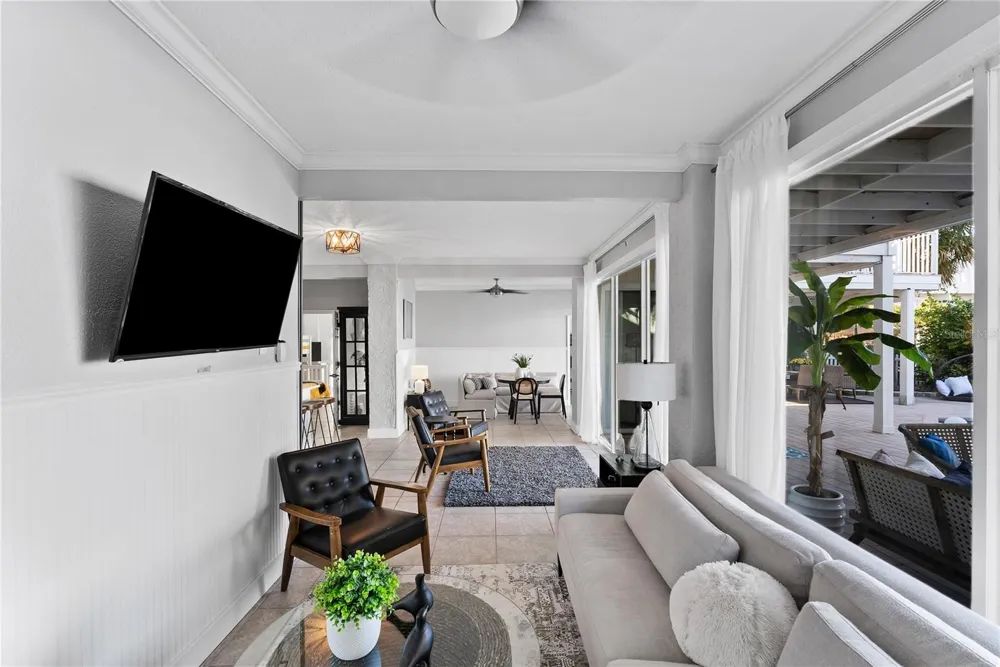 255 46TH AVENUE St Pete Beach, FL 33706