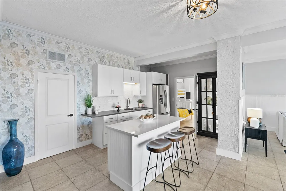 255 46TH AVENUE St Pete Beach, FL 33706