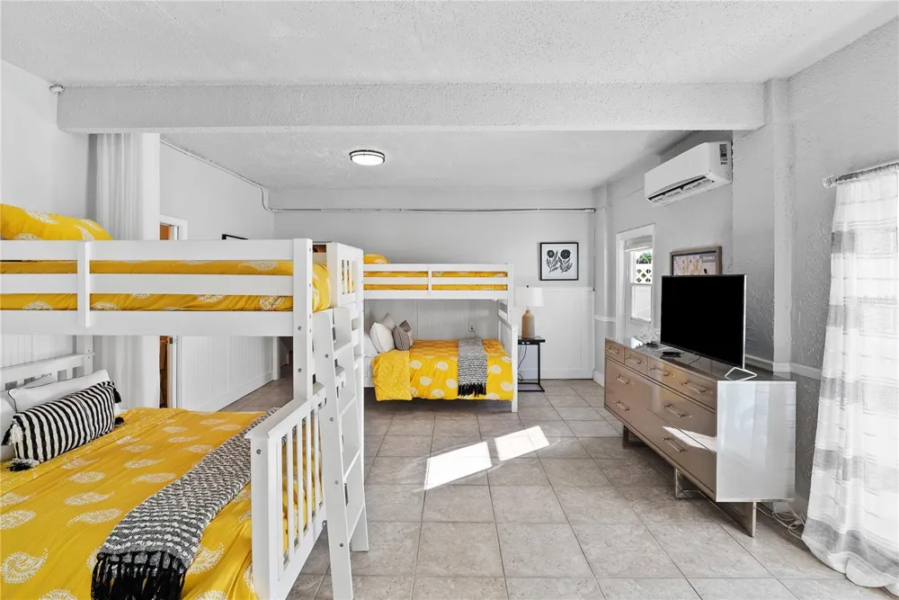 255 46TH AVENUE St Pete Beach, FL 33706