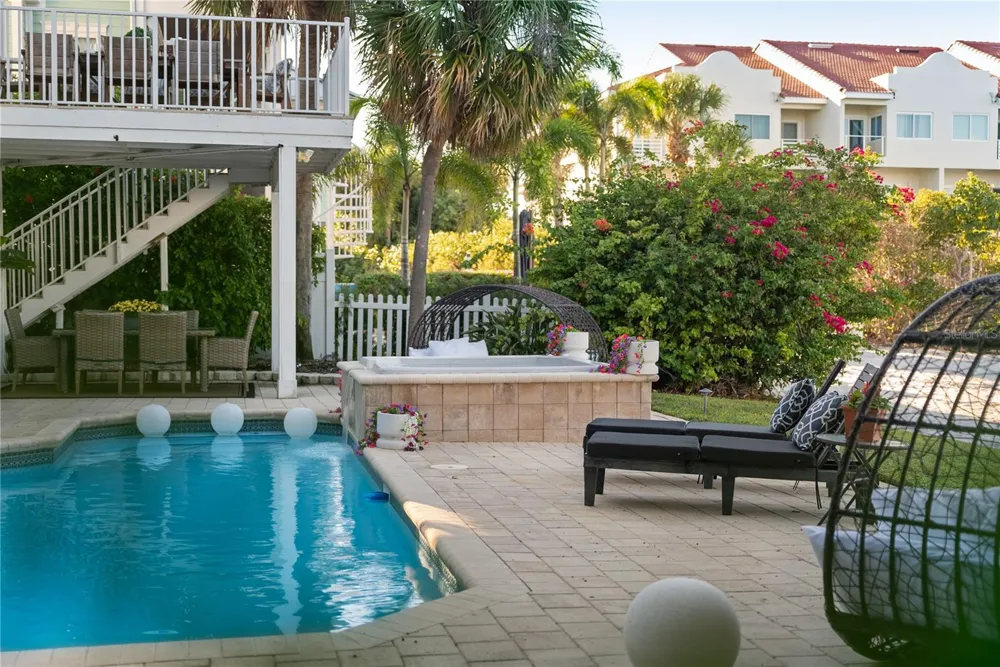 255 46TH AVENUE St Pete Beach, FL 33706