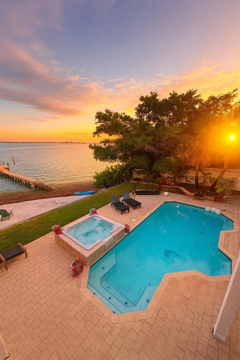 255 46TH AVENUE St Pete Beach, FL 33706