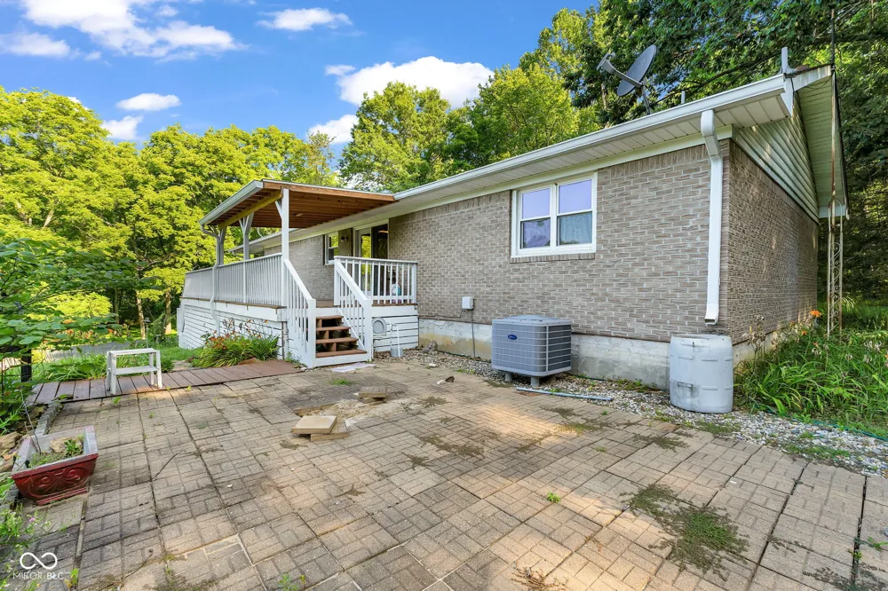 7556 W County Road 350 S Greencastle, IN 46135