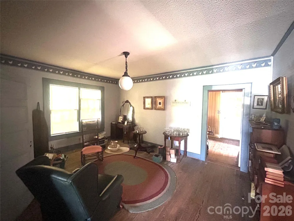 2981 W Old Nc 150 Highway Crouse, NC 28033