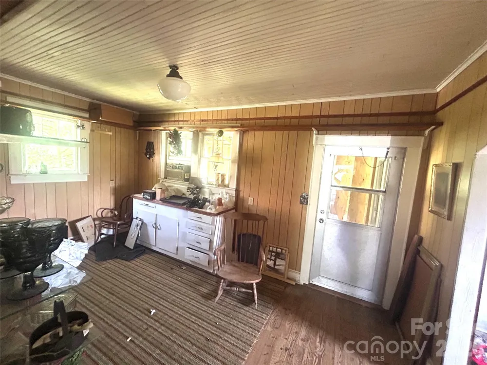 2981 W Old Nc 150 Highway Crouse, NC 28033