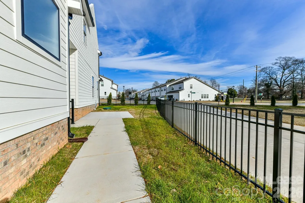 121 W F STREET Kannapolis, NC 28081