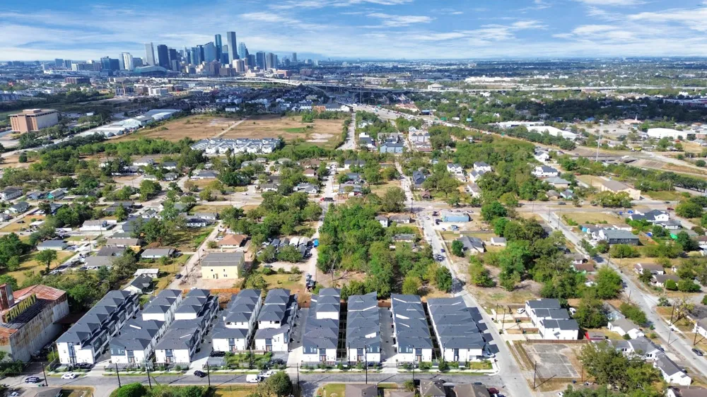 829 Emile Street Houston, TX 77020