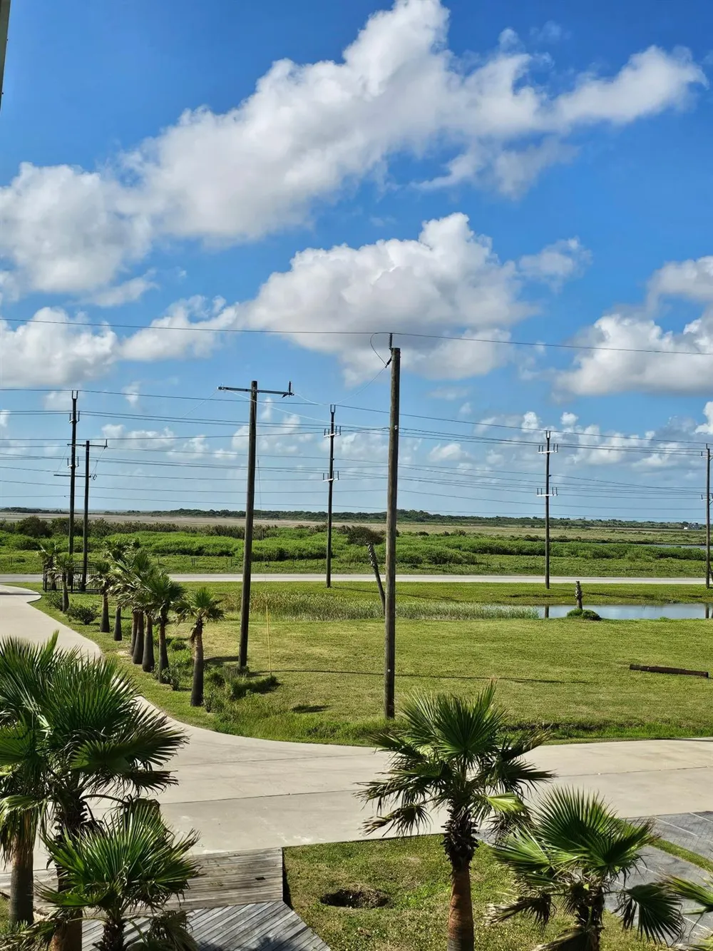 618 Arlo Terrace Gilchrist, TX 77617