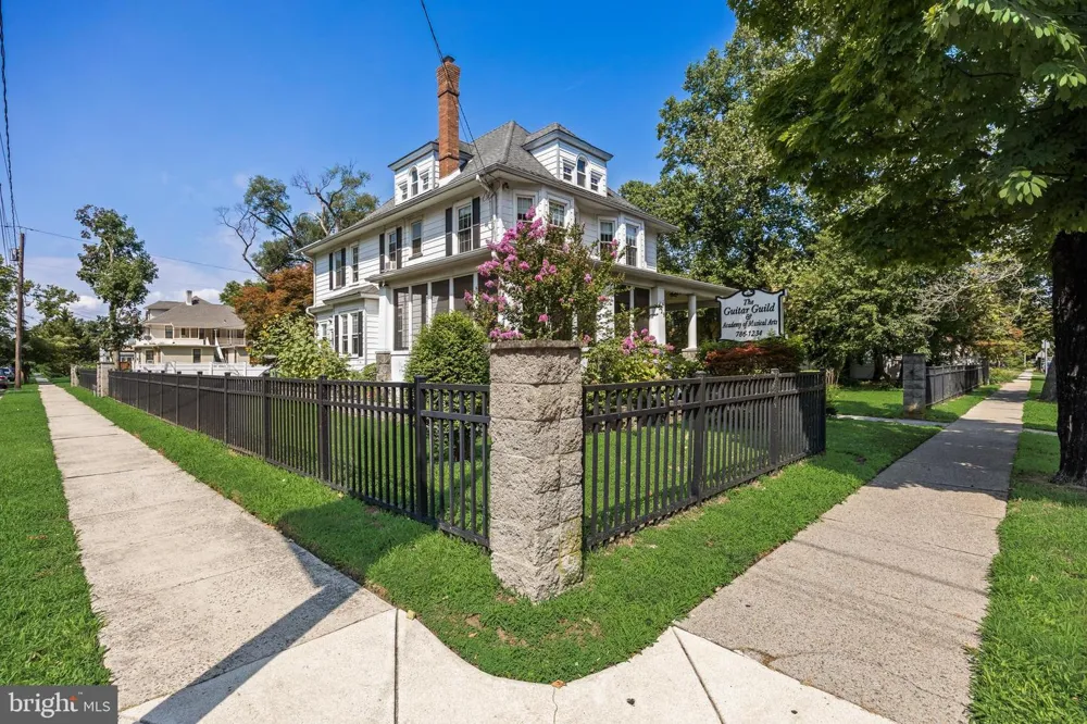 329 CINNAMINSON AVENUE Palmyra, NJ 08065