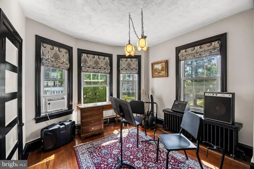 329 CINNAMINSON AVENUE Palmyra, NJ 08065