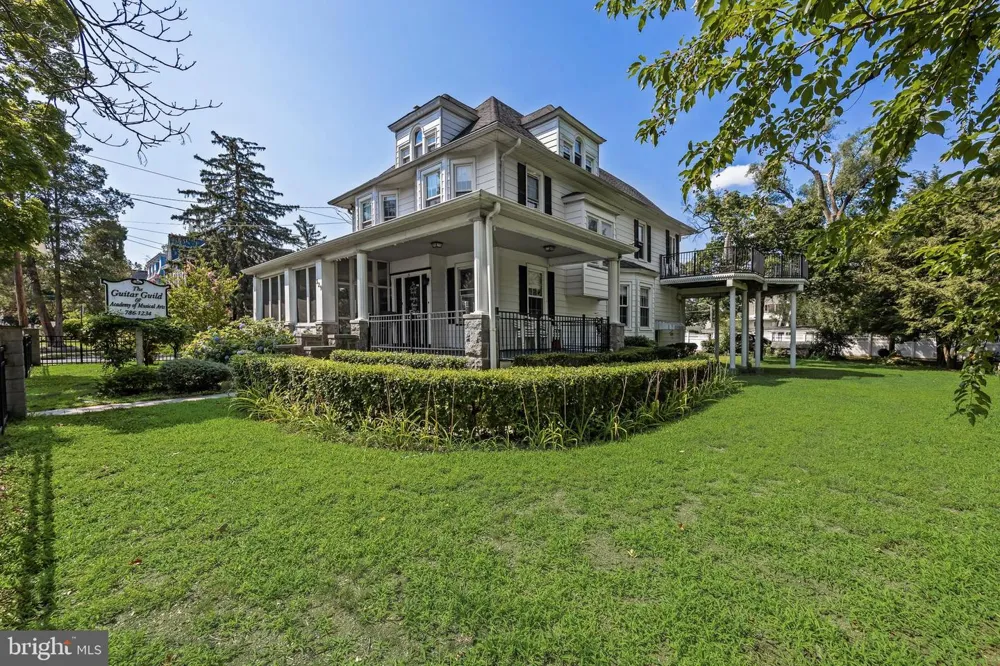 329 CINNAMINSON AVENUE Palmyra, NJ 08065