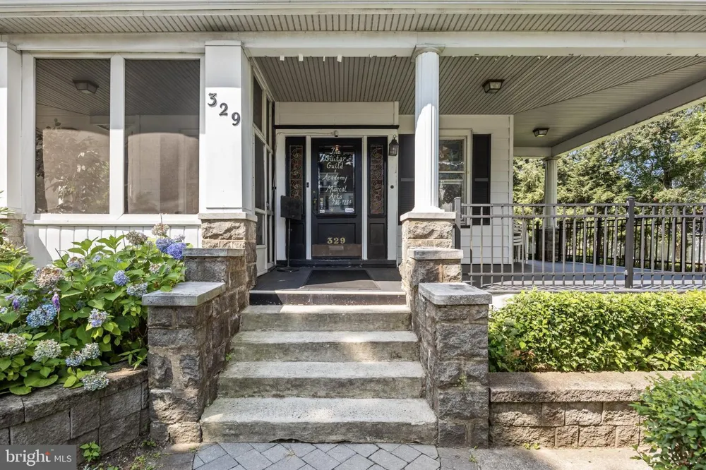 329 CINNAMINSON AVENUE Palmyra, NJ 08065