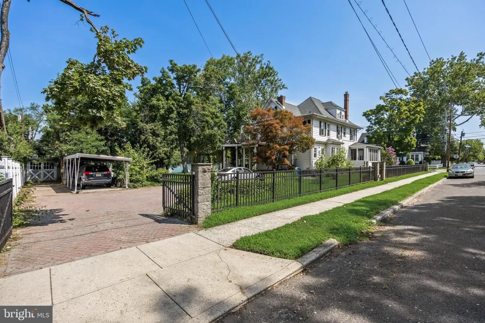 329 CINNAMINSON AVENUE Palmyra, NJ 08065