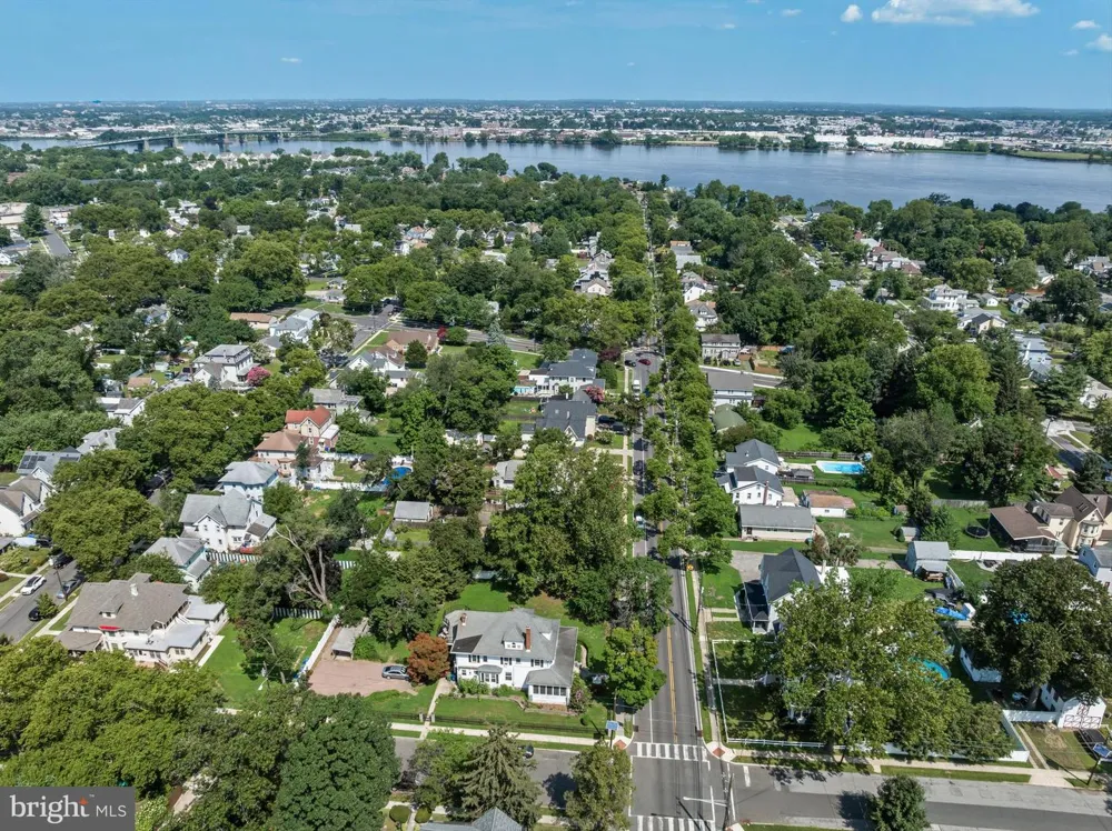 329 CINNAMINSON AVENUE Palmyra, NJ 08065