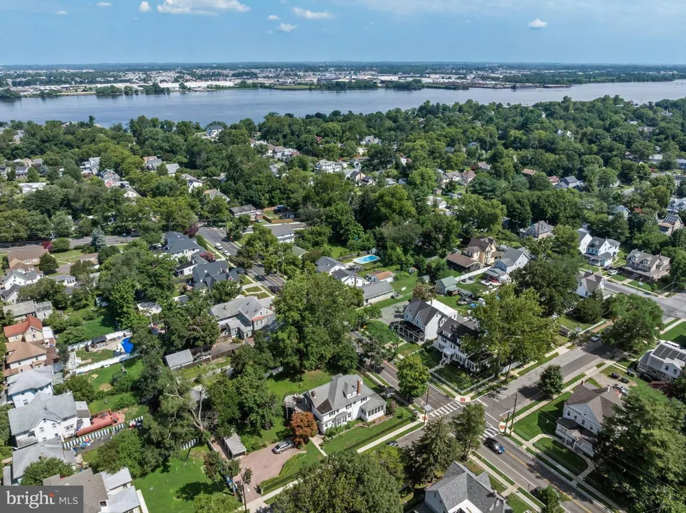 329 CINNAMINSON AVENUE Palmyra, NJ 08065