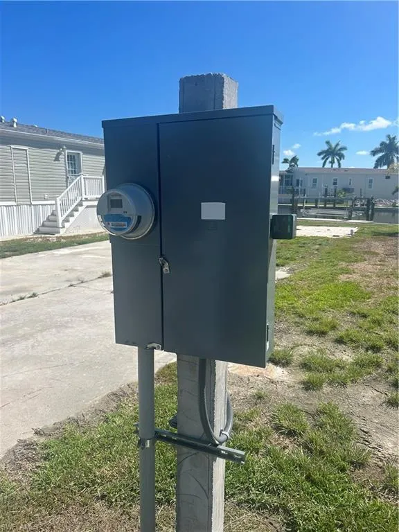 8 Galleon Way Fort Myers Beach, FL 33931