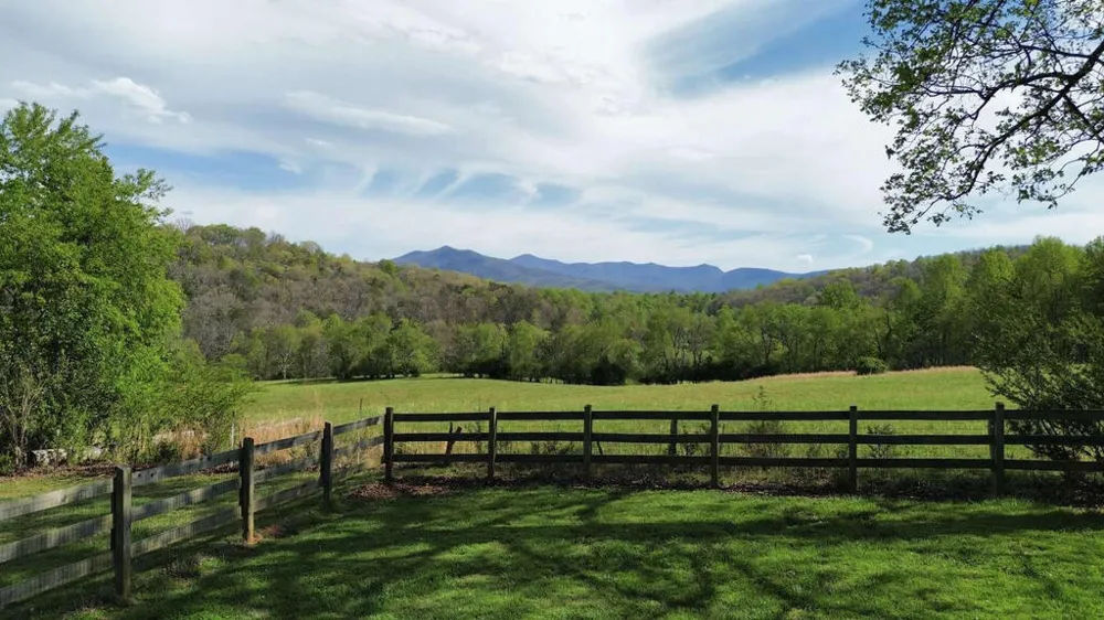 373 New Forest Road Young Harris, GA 30582