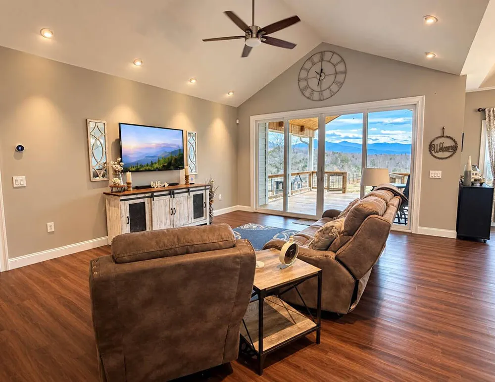 373 New Forest Road Young Harris, GA 30582