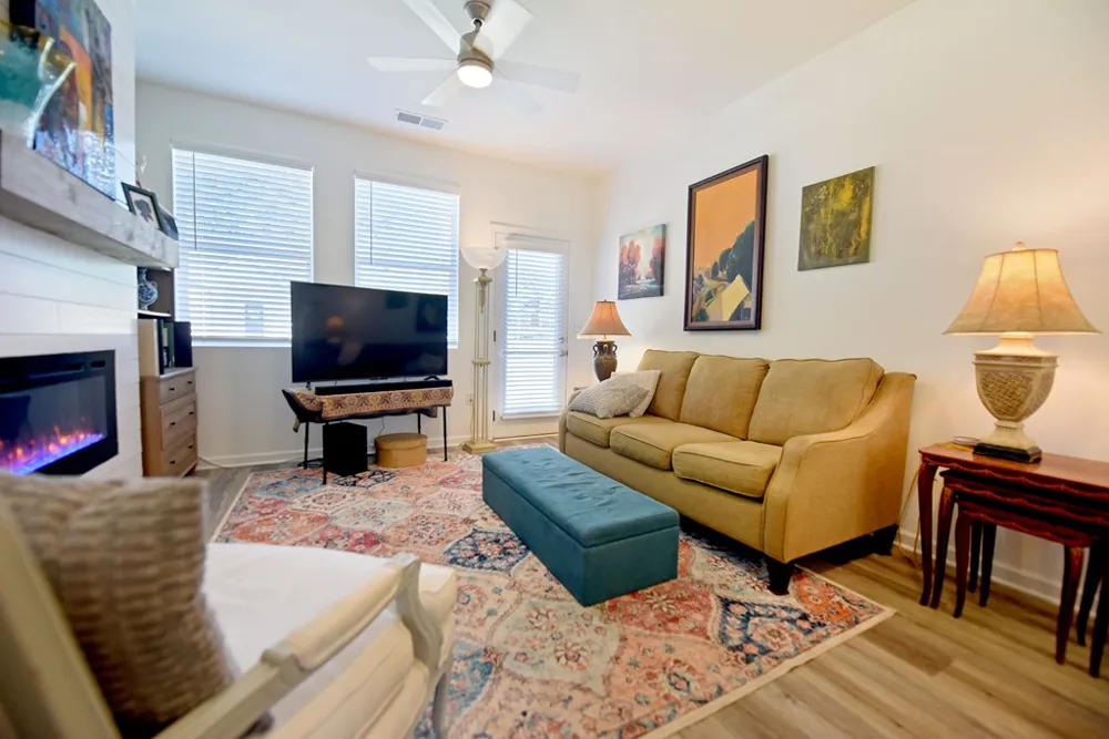 25 Grove Loop Blue Ridge, GA 30513