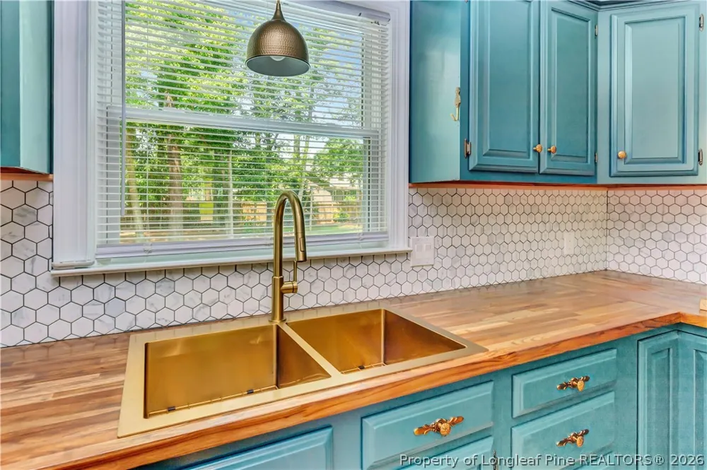403 Oxford Road Lumberton, NC 28358