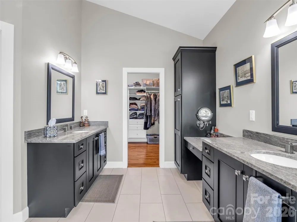 930 Big Raven Lane Saluda, NC 28773