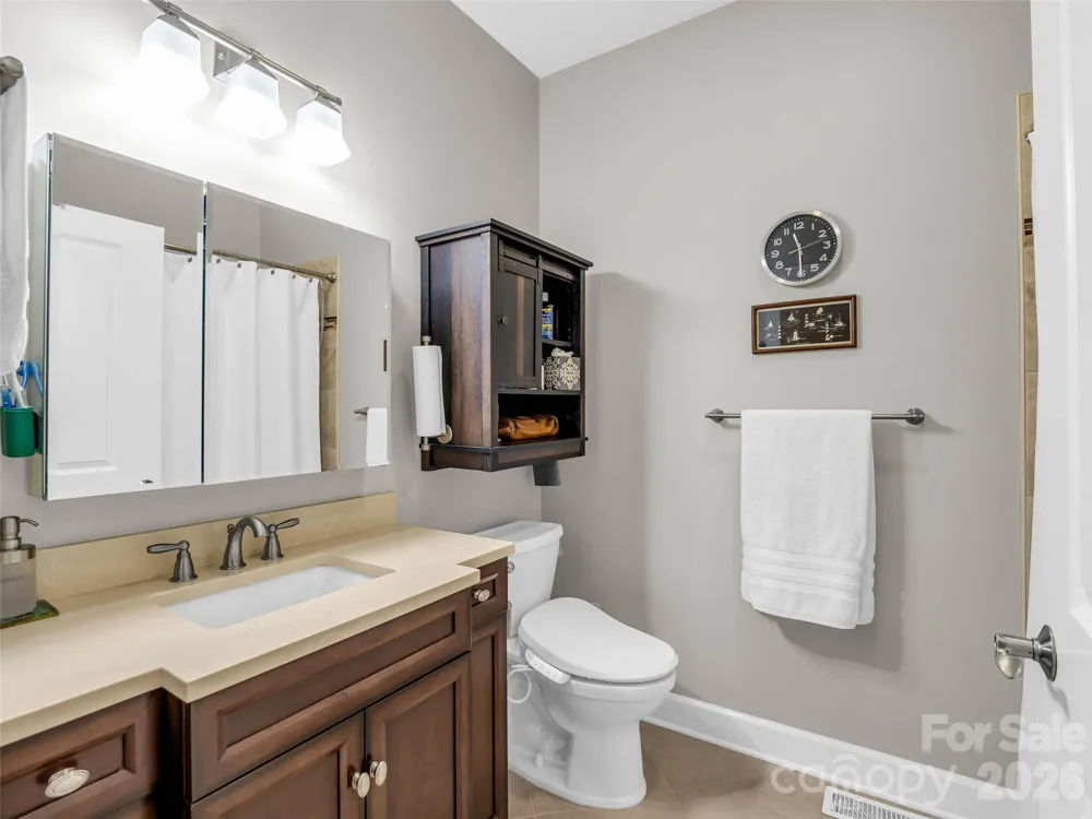 930 Big Raven Lane Saluda, NC 28773