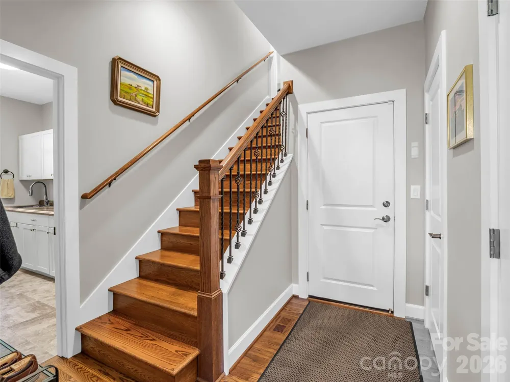 930 Big Raven Lane Saluda, NC 28773