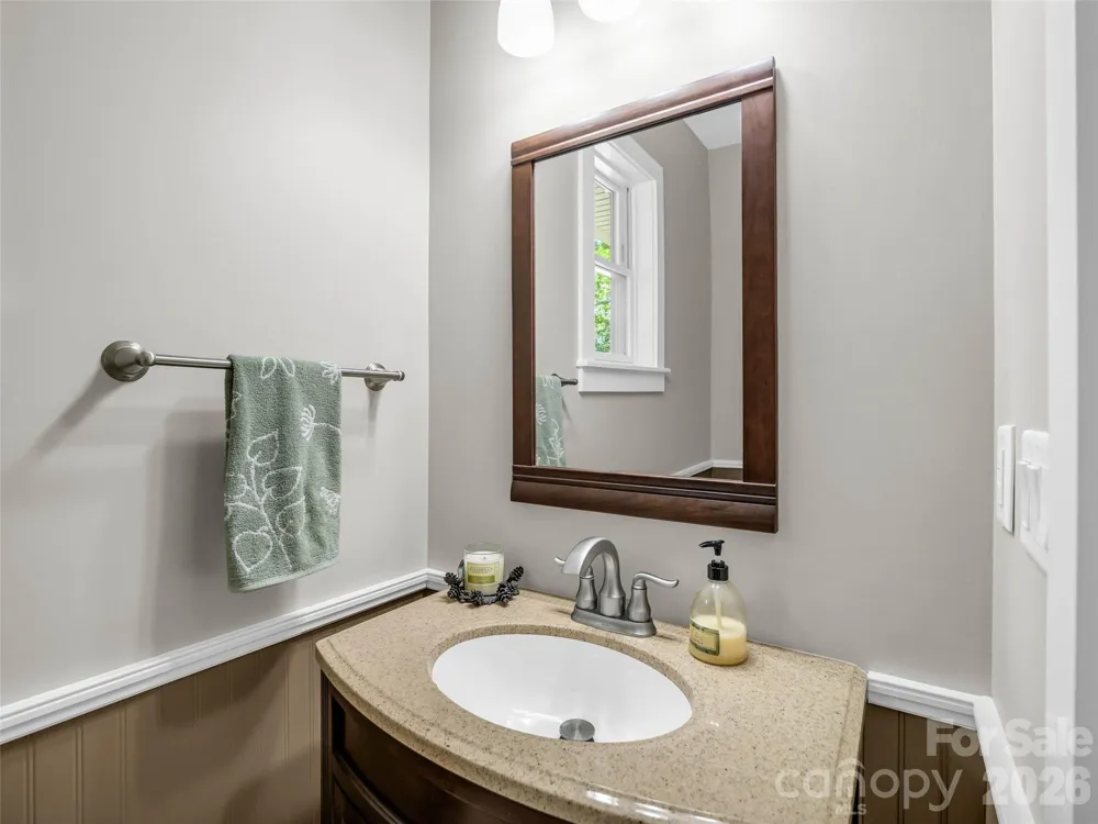 930 Big Raven Lane Saluda, NC 28773