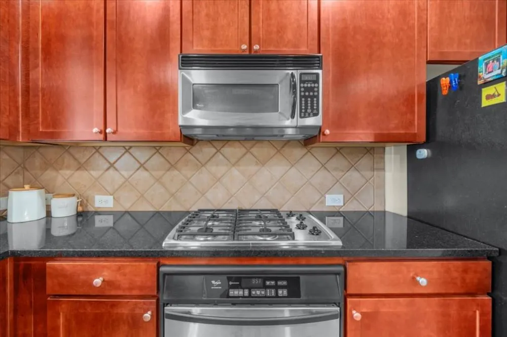 199 Le Gran Court Sandy Springs, GA 30328