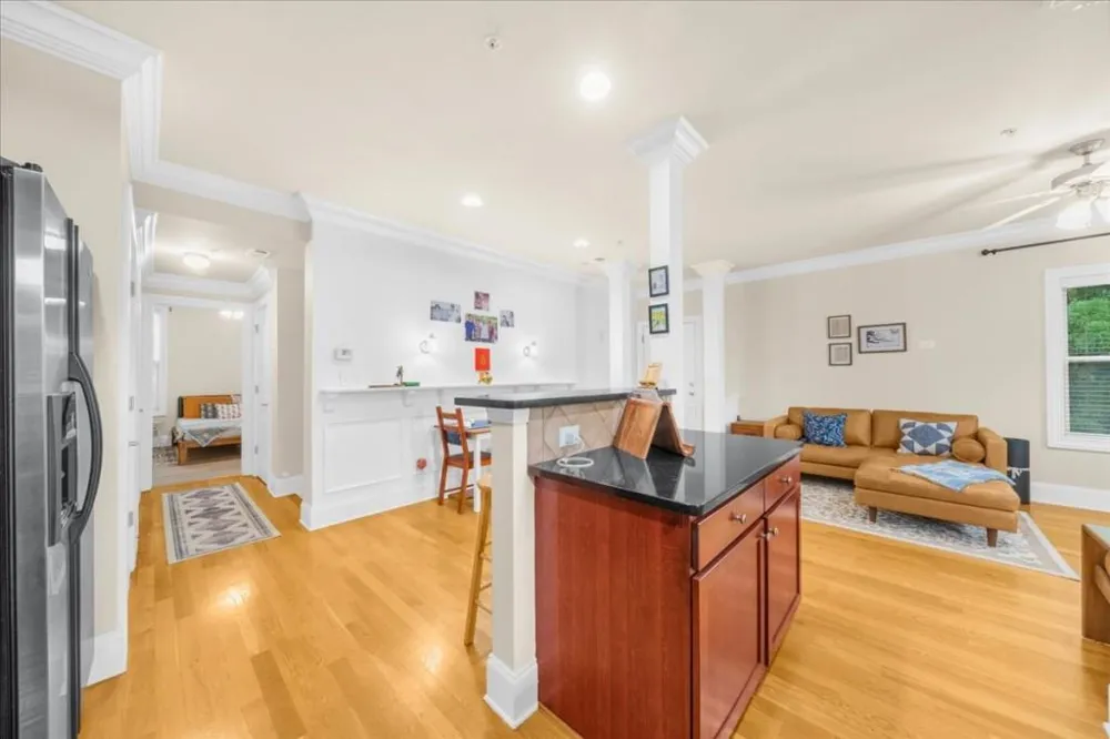 199 Le Gran Court Sandy Springs, GA 30328