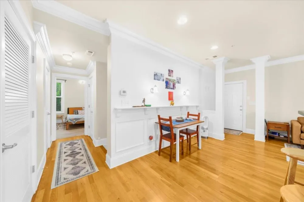 199 Le Gran Court Sandy Springs, GA 30328
