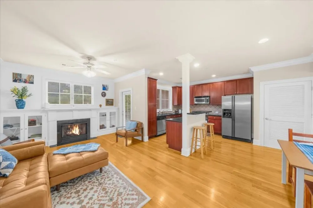 199 Le Gran Court Sandy Springs, GA 30328
