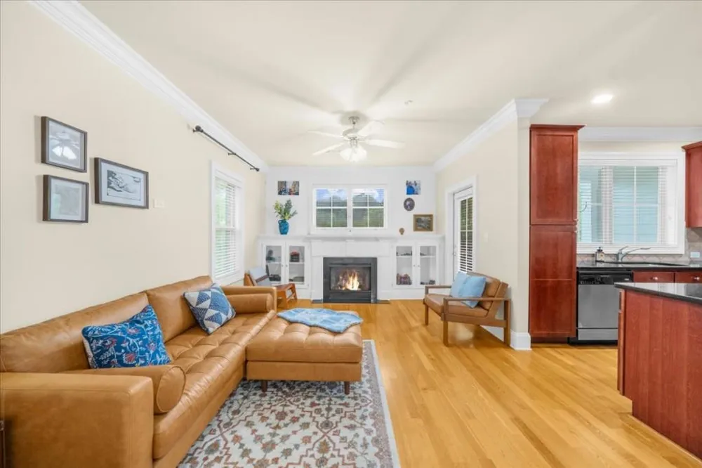 199 Le Gran Court Sandy Springs, GA 30328