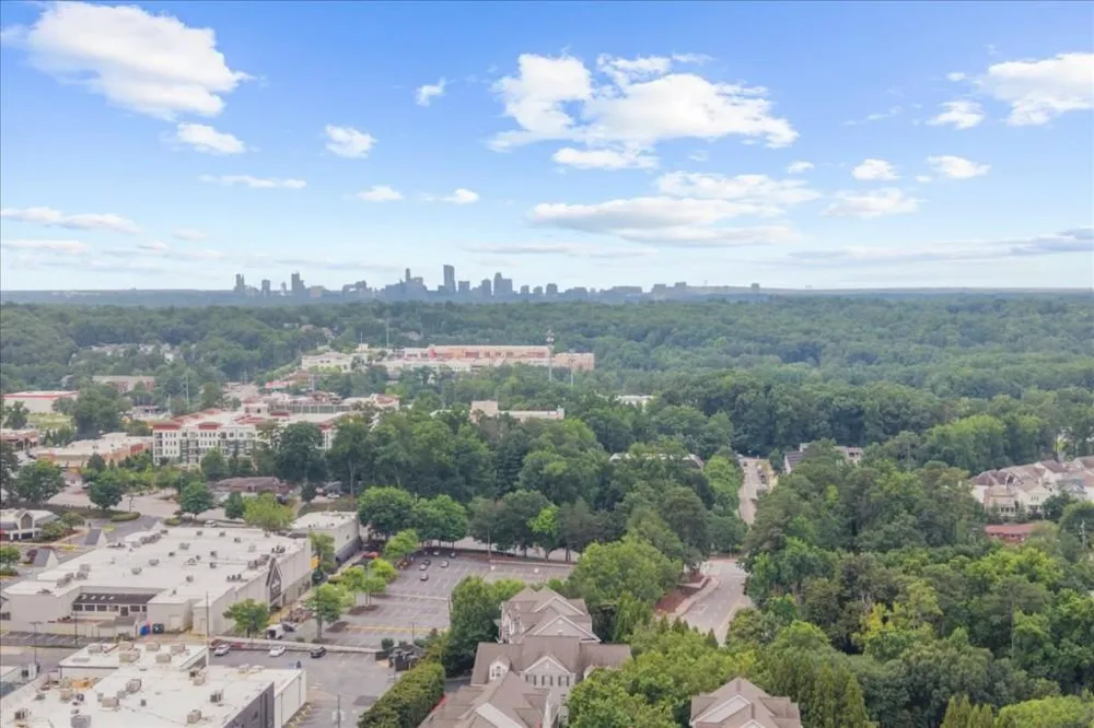199 Le Gran Court Sandy Springs, GA 30328