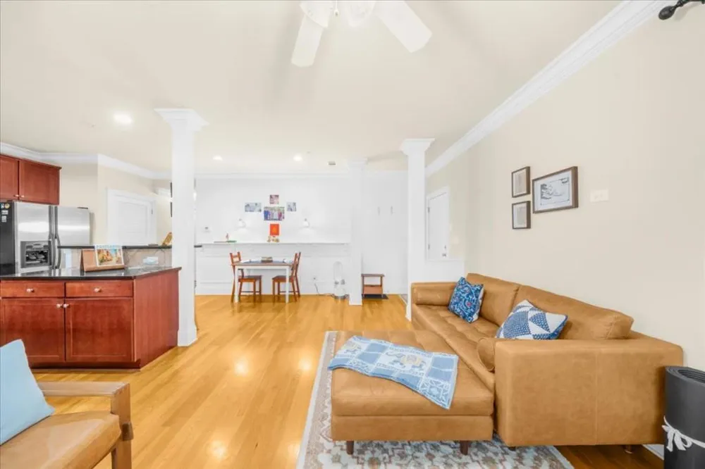 199 Le Gran Court Sandy Springs, GA 30328