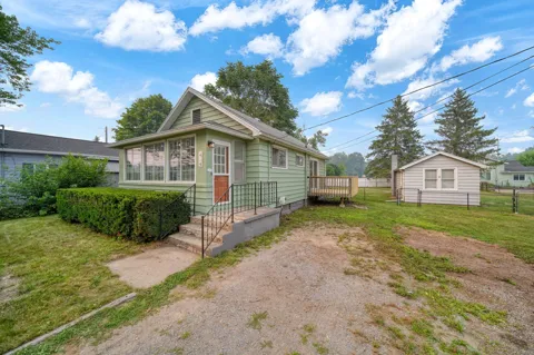 414 Napoleon Road